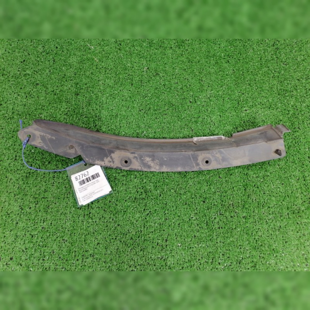 накладка на бампер на Nissan Elgrand E51 VQ25DE, арт. 82762