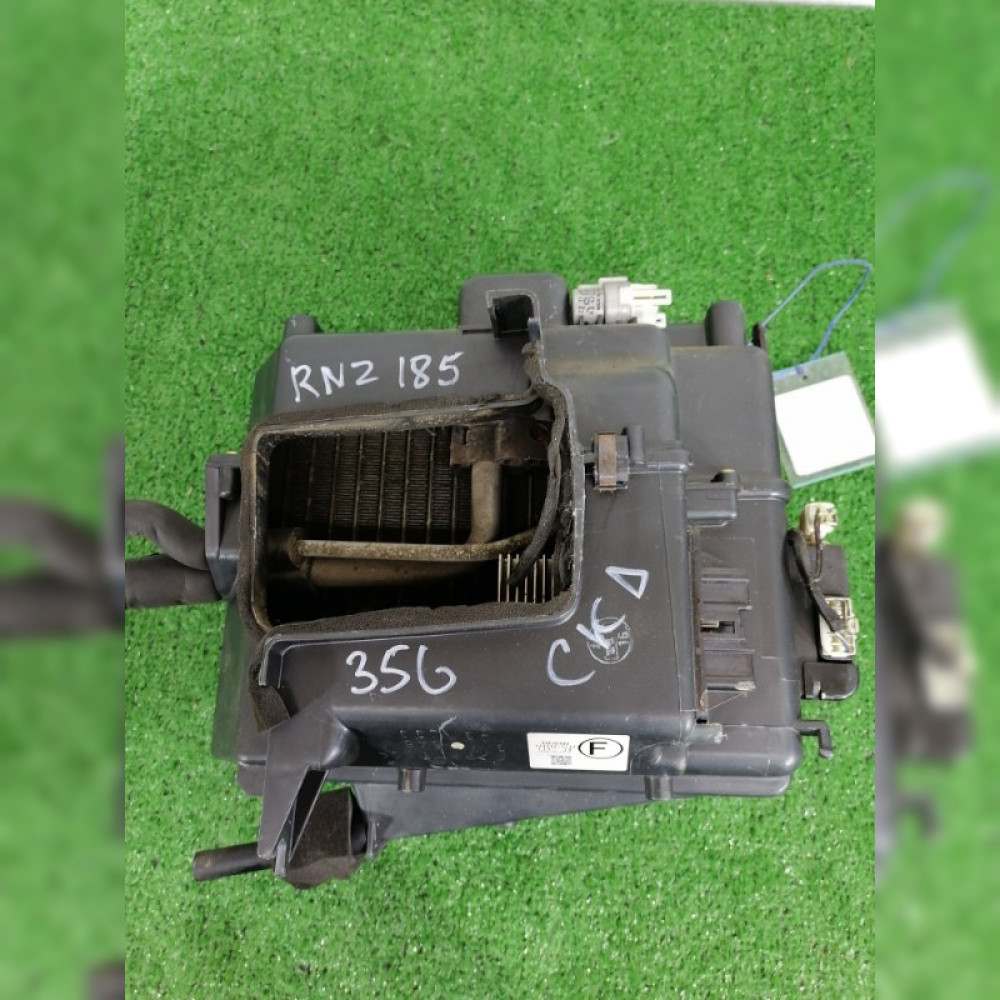 Испаритель кондиционера на Toyota Hilux Surf RZN185 3RZFE, арт. 82912