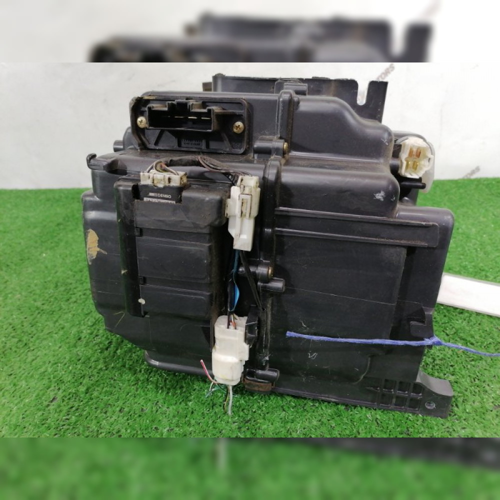Испаритель кондиционера на Toyota Hilux Surf RZN185 3RZFE, арт. 82912