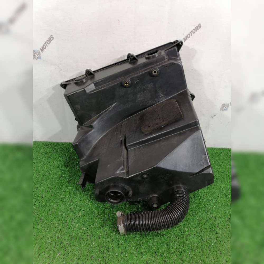 Корпус блока предохранителей на Land Rover Range Rover L322 M62B44, арт. 82914