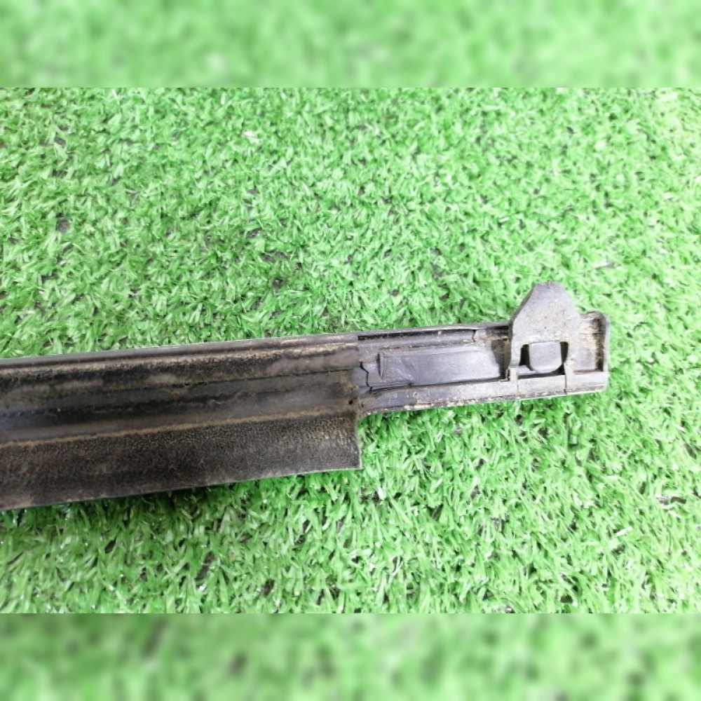 молдинг стекла на Toyota Hilux Surf RZN185 3RZFE, арт. 83788
