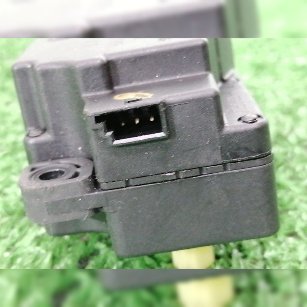 Сервопривод заслонок печки на Land Rover Freelander L359 B6324S, арт. 83803