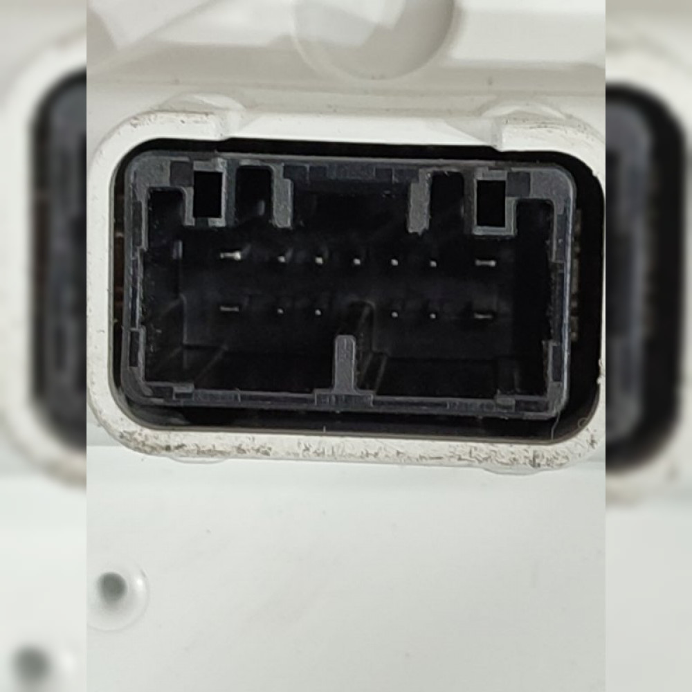 щиток приборов на Toyota Voxy ZRR80 3ZRFAE, арт. 84192