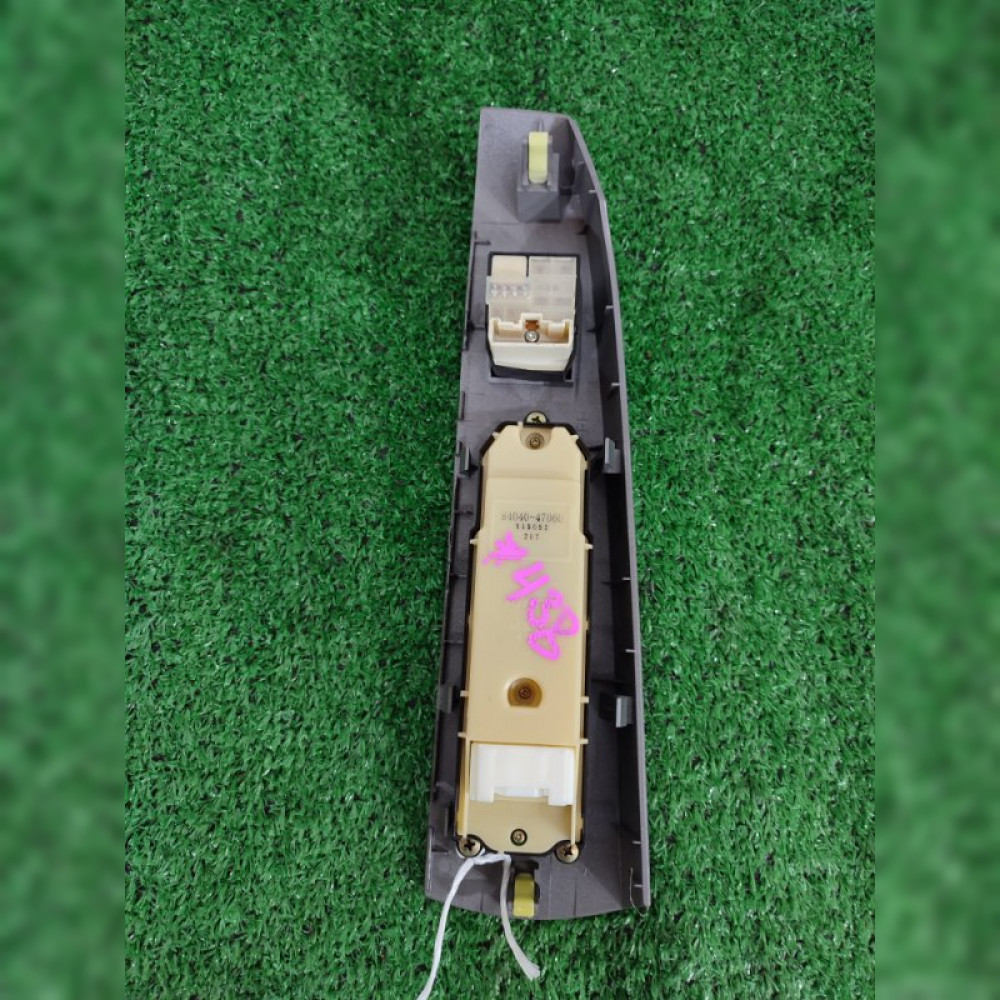 Блок управления стеклоподъемниками на Toyota Prius NHW20 1NZFXE, арт. 85419