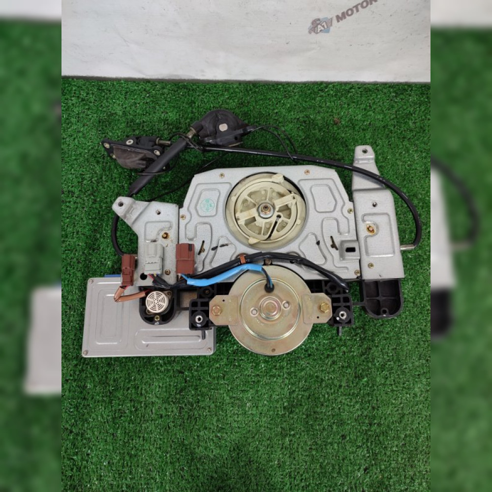 Доводчик Двери на Honda Lagreat RL1 J35A, арт. 85459