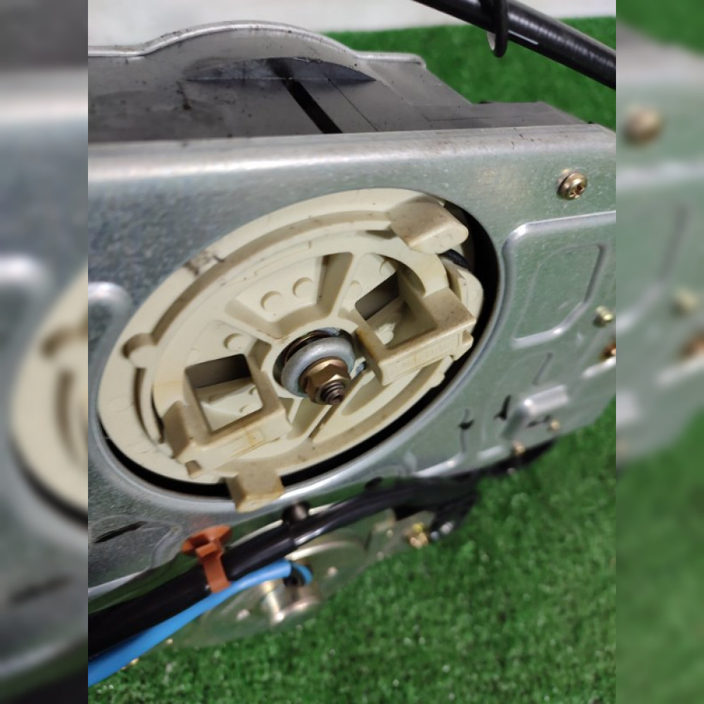 Доводчик Двери на Honda Lagreat RL1 J35A, арт. 85459