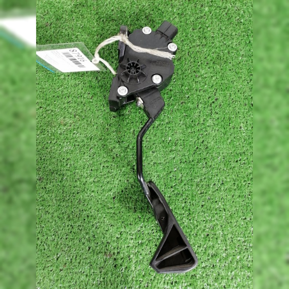 педаль газа на Toyota Prius ZVW30 2ZRFXE, арт. 87916