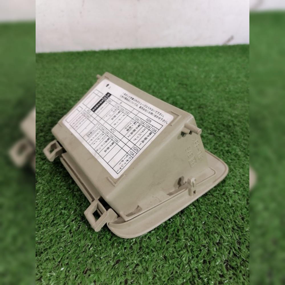 крышка на Nissan Elgrand E51 VQ35DE, арт. 87758