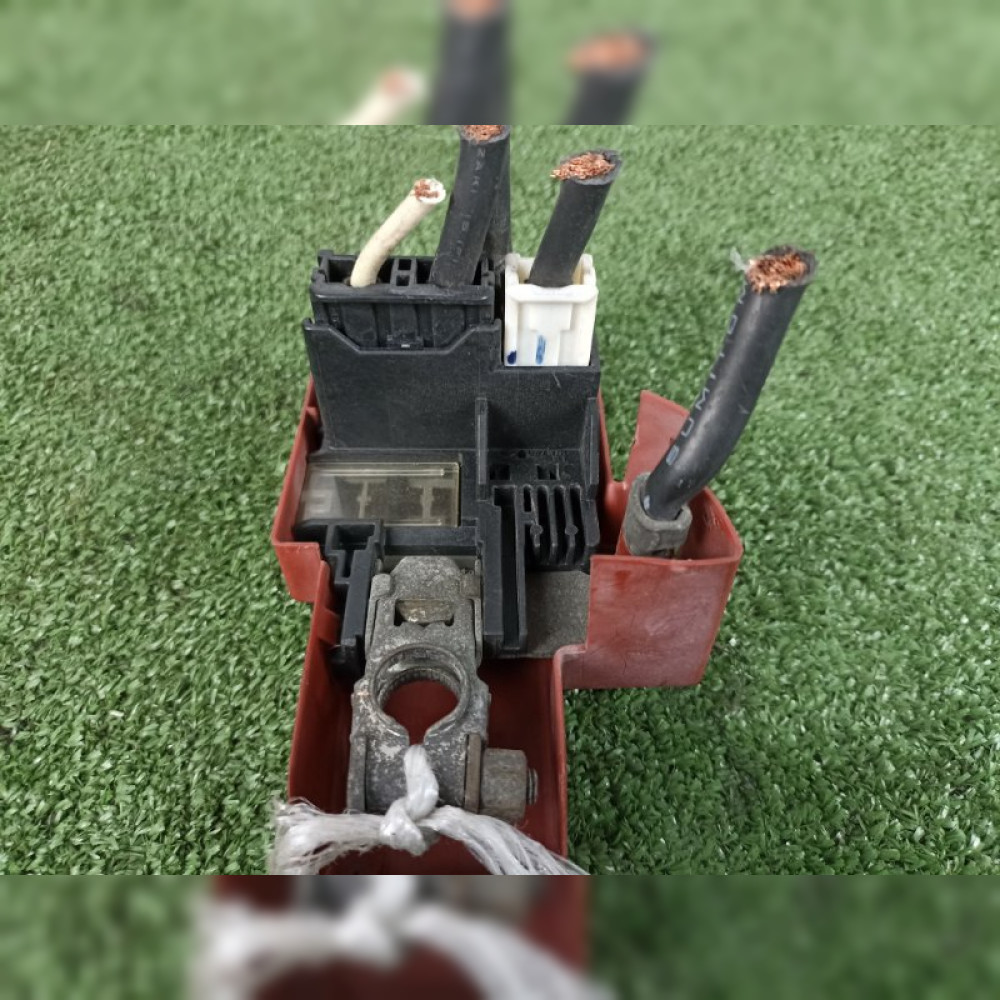 Клемма на Toyota Ractis NCP100 1NZFE, арт. 89806