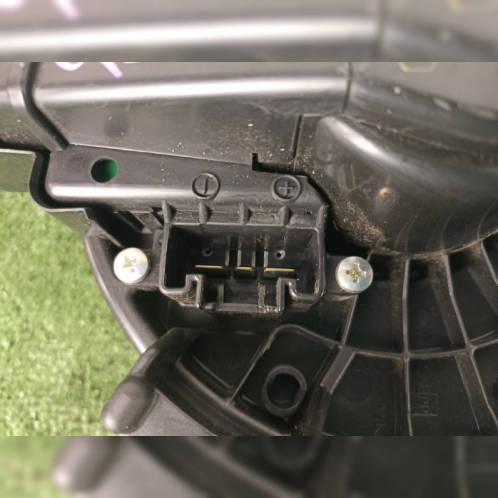 мотор печки на Toyota Noah ZRR70 3ZR-FE, арт. 91729