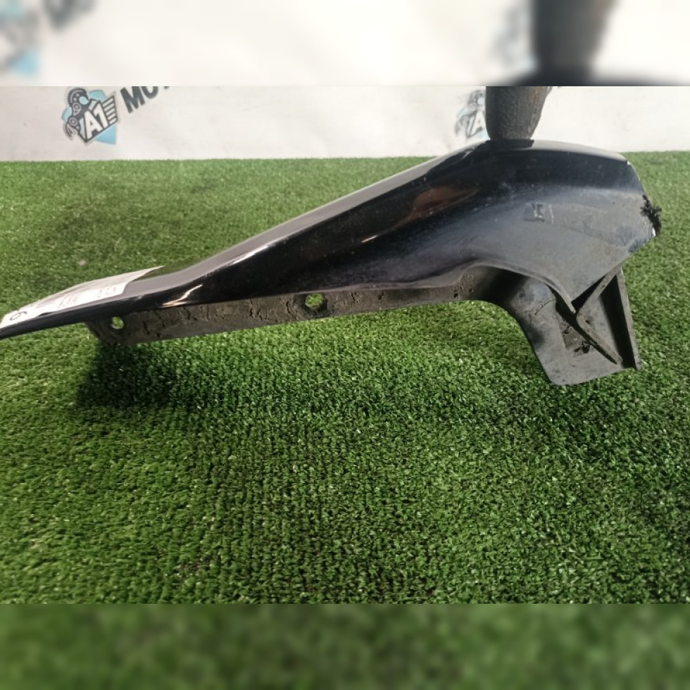 накладка на крыло на Toyota Voxy AZR60 1AZFSE, арт. 91496
