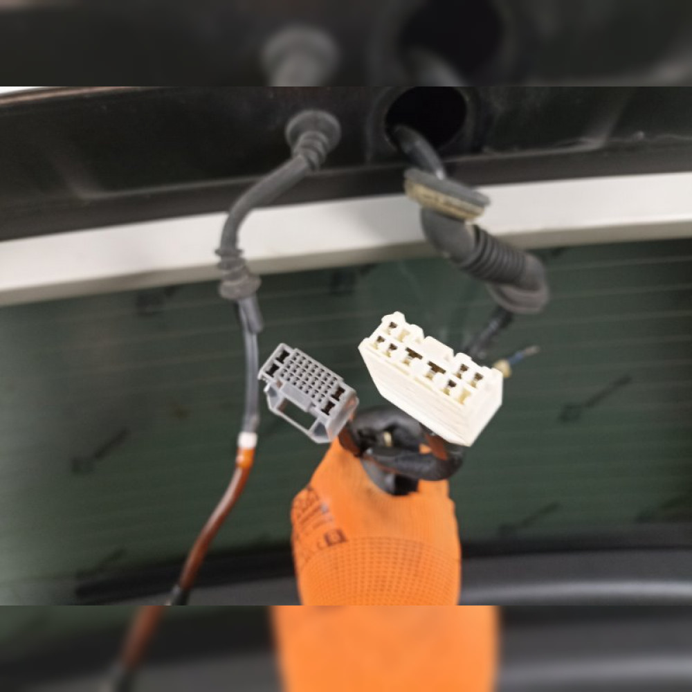 дверь багажника на Toyota Voxy ZRR70 3ZRFAE, арт. 93084