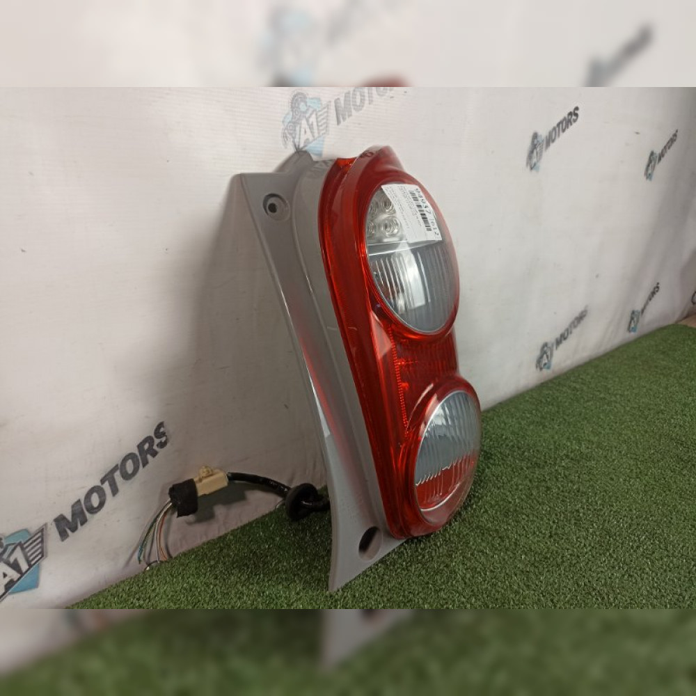 стоп-сигнал на Toyota Passo KGC30 1KR-FE, арт. 94937