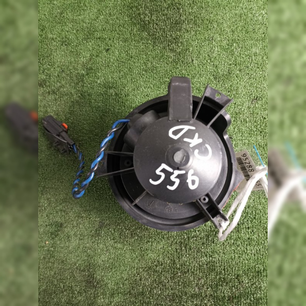 мотор печки на Jeep Cherokee KJ EKG, 3.7LV6, арт. 95288