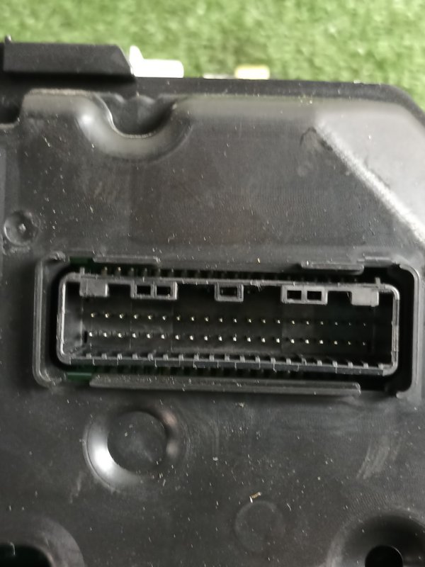 щиток приборов на Toyota Vitz NSP130 1NRFE, арт. 95361