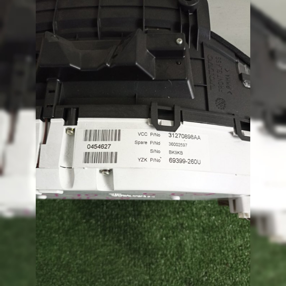 щиток приборов на Volvo V70 BW56 B5254T6, арт. 95722