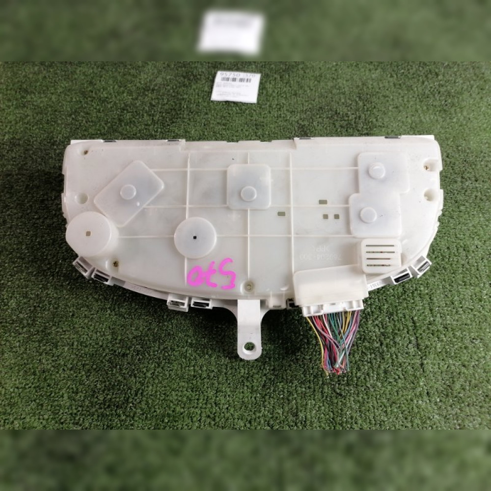 щиток приборов на Toyota Alphard MNH15 1MZ-FE, арт. 95750