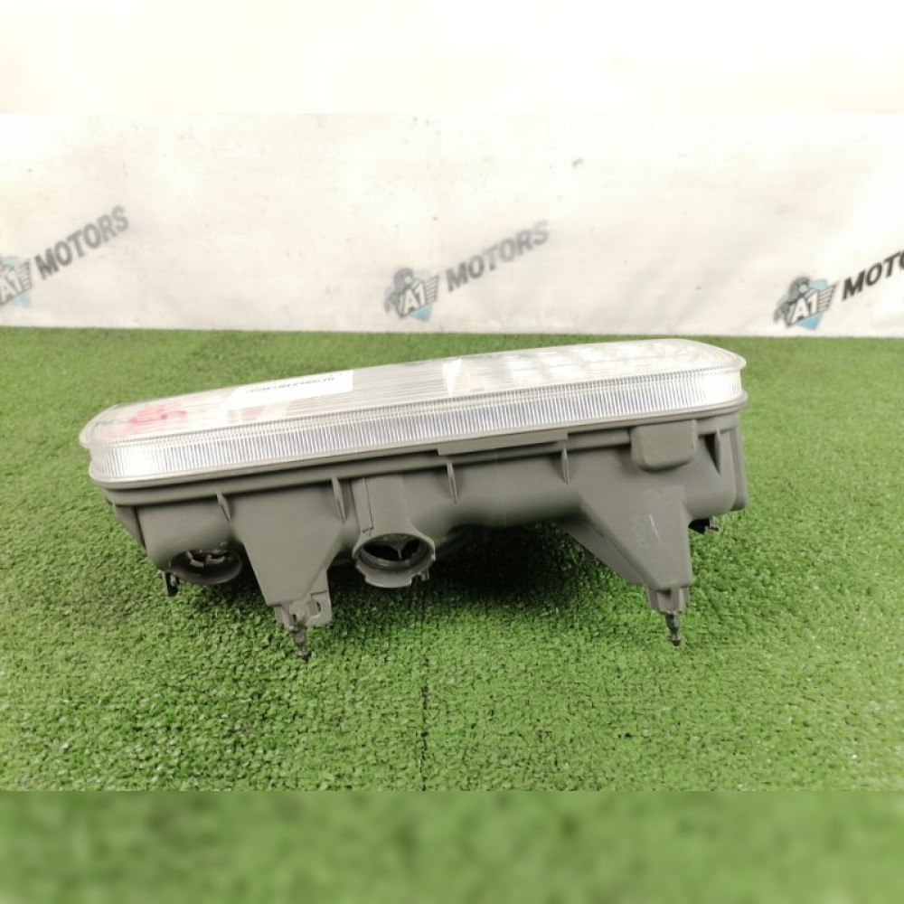 стоп-сигнал на Nissan Elgrand TE52 QR25DE, арт. 96277