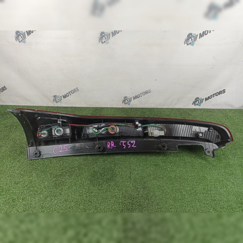 стоп-сигнал на Nissan Serena C25 MR20DE, арт. 96228