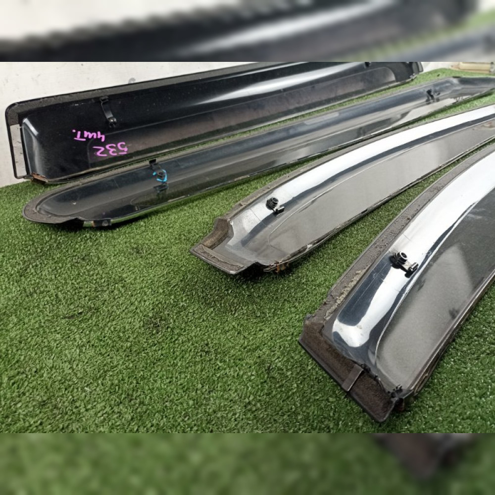 Ветровик на дверь на Toyota Alphard ANH20 2AZ-FE, арт. 96558