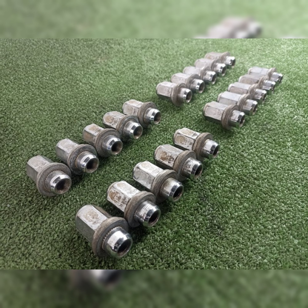 Гайка на колесо на Toyota Alphard ANH10 2AZFE, арт. 96458
