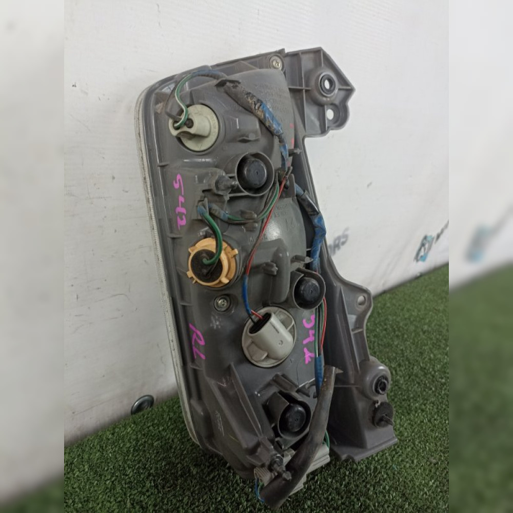 стоп-сигнал на Nissan Elgrand TE52 QR25DE, арт. 97179