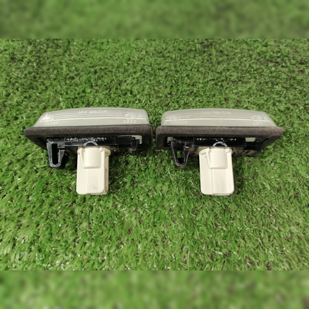 Подсветка номера на Nissan Serena C25 MR20DE, арт. 97716