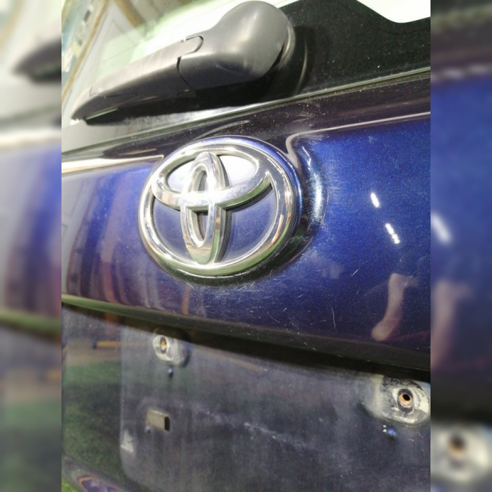 дверь багажника на Toyota Ist NCP110 1NZFE, арт. 100954