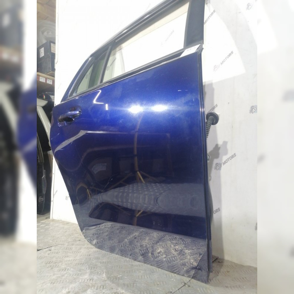 дверь на Toyota Ist NCP110 1NZFE, арт. 101003