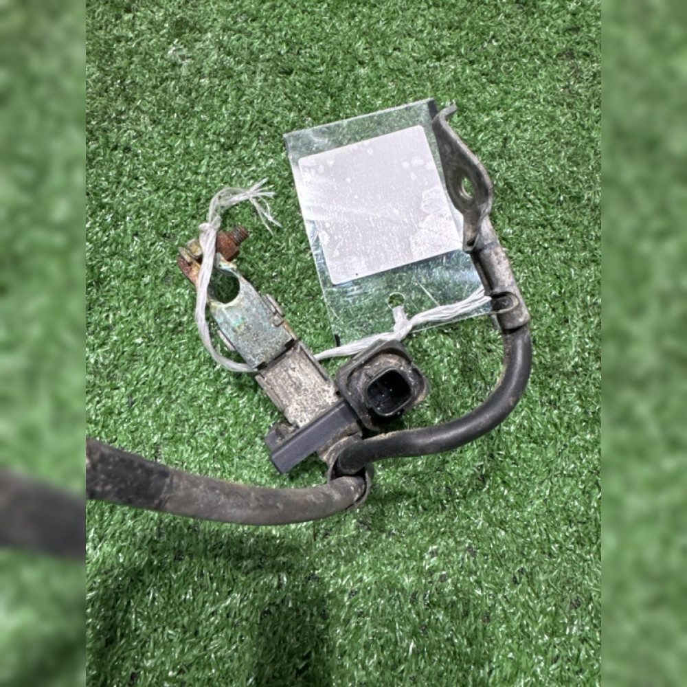 Клемма аккумулятора на Toyota Vitz KSP130 1KRFE, арт. 102028