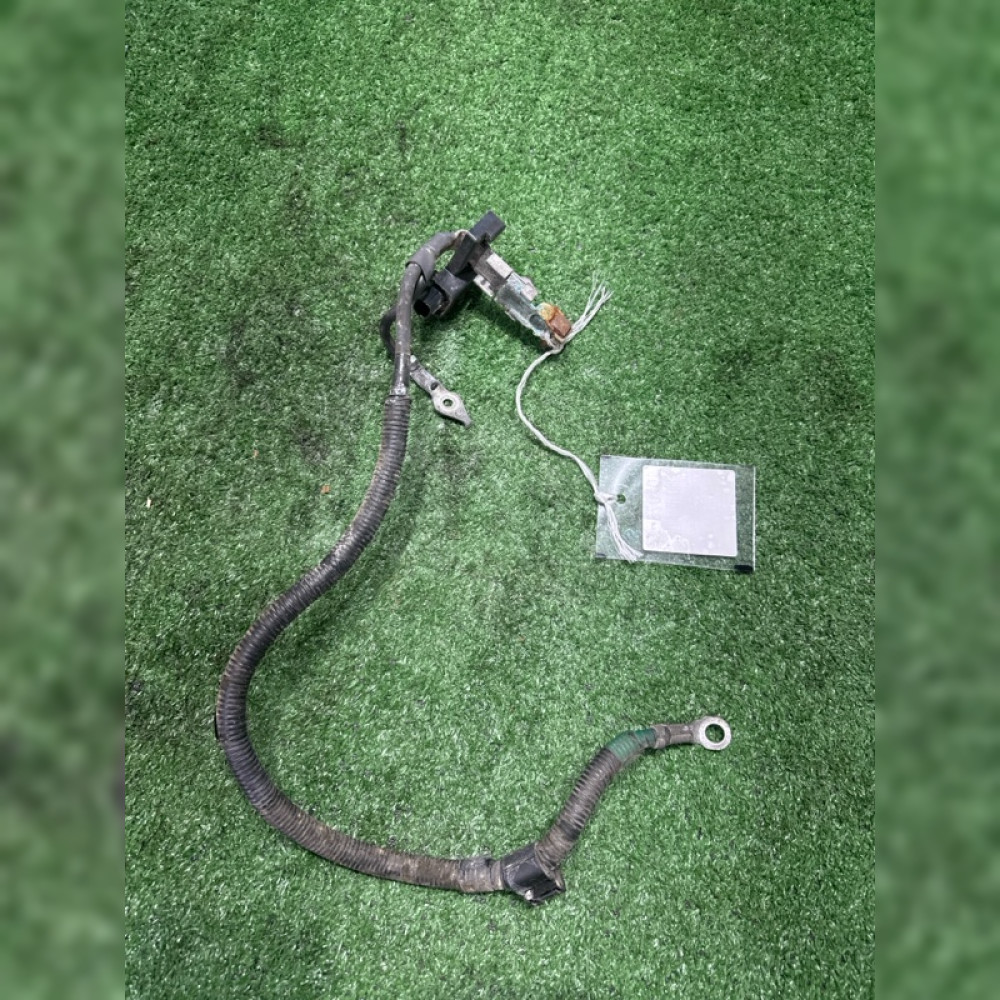 Клемма аккумулятора на Toyota Vitz KSP130 1KRFE, арт. 102028
