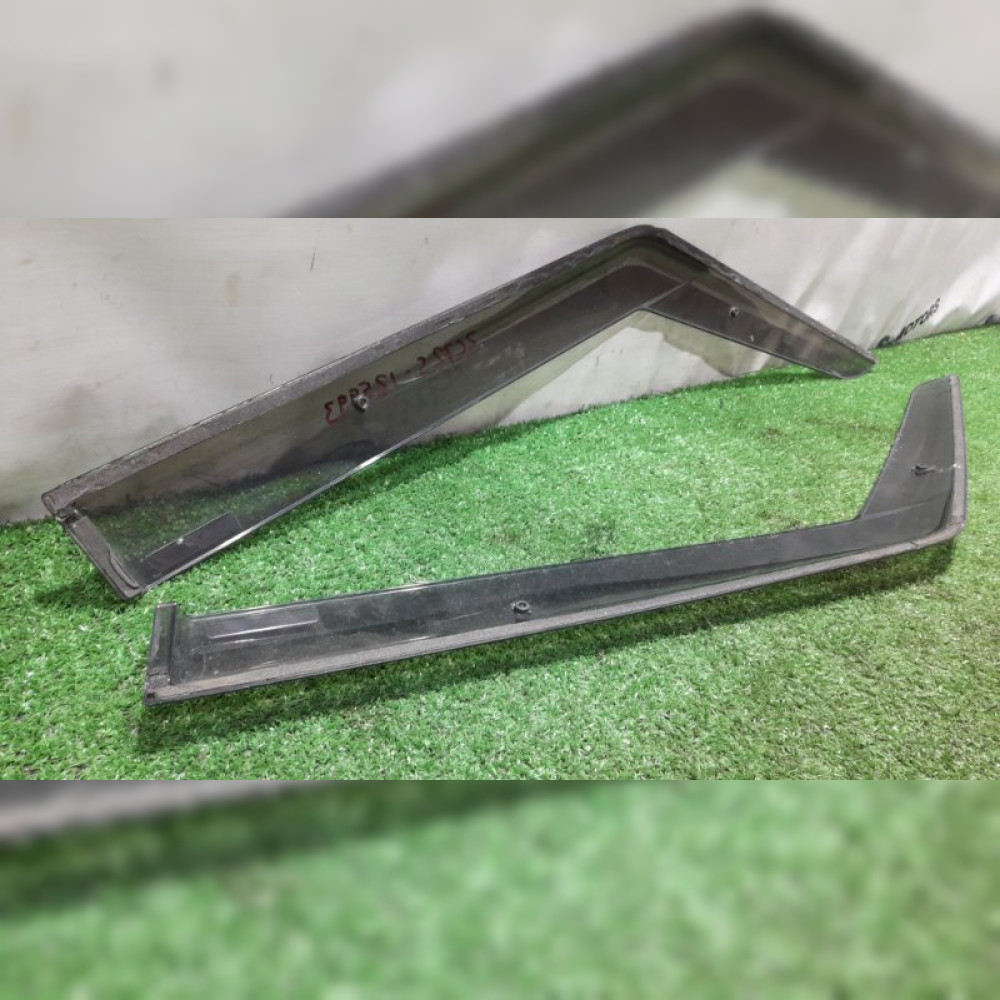Ветровик на дверь на Suzuki Swift ZC72S K12B, арт. 102689