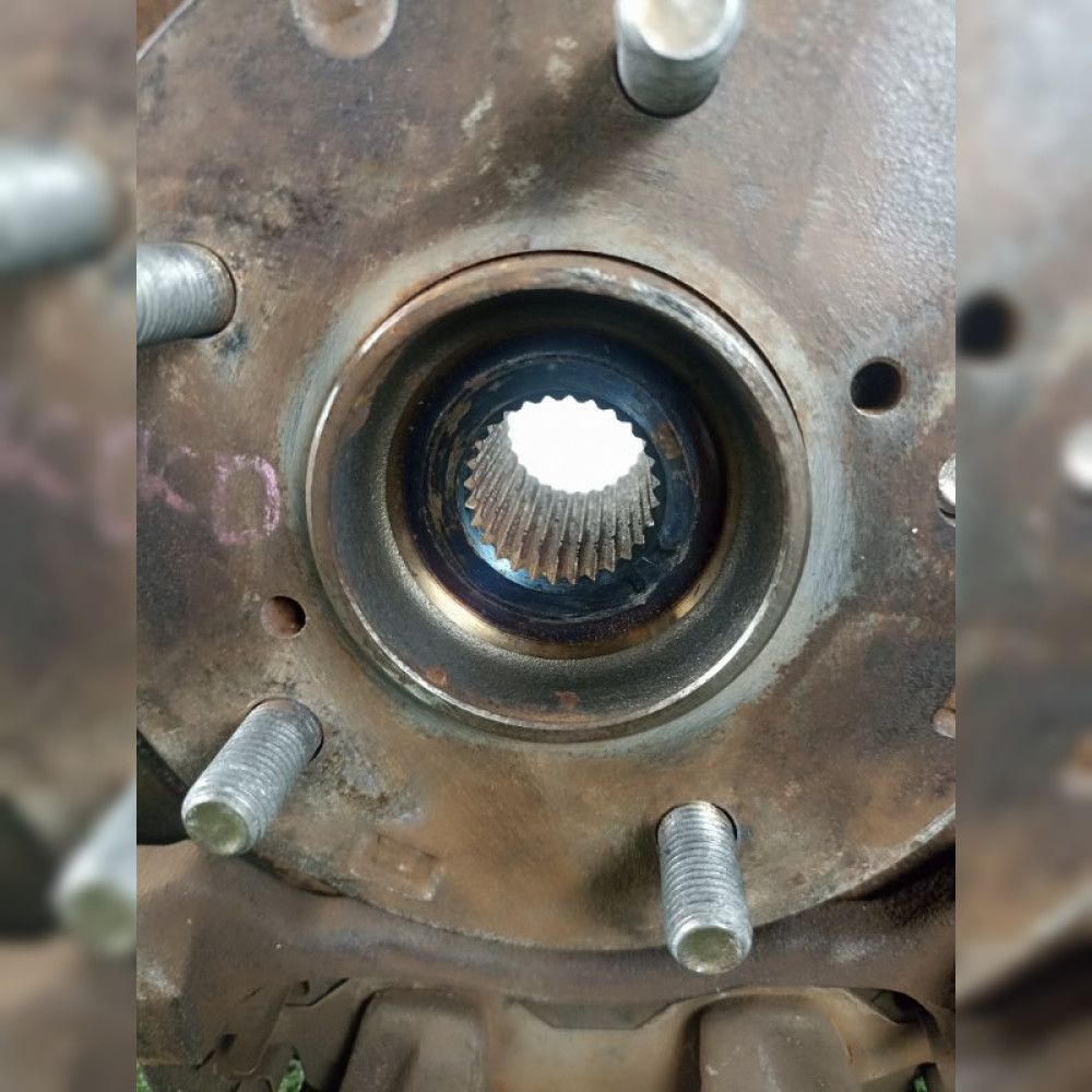 ступица на Mitsubishi Grandis NA4W 4G69, арт. 102618