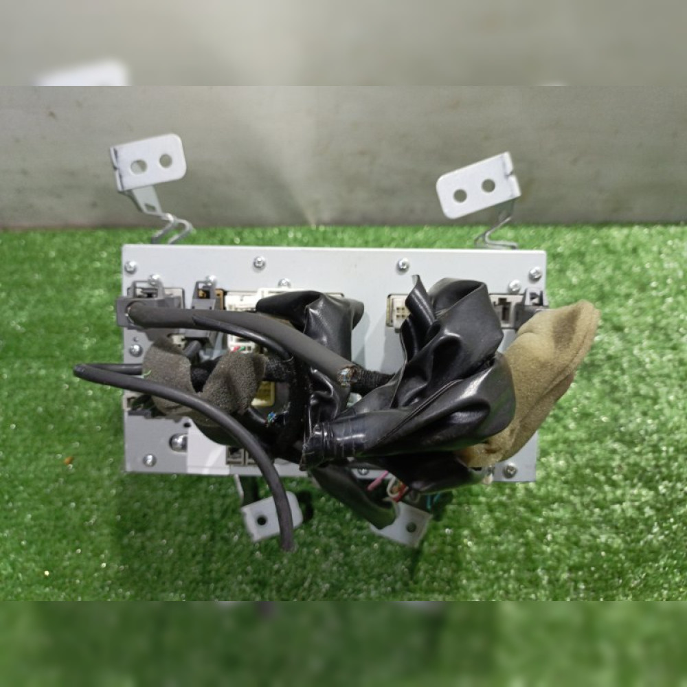 Магнитола на Nissan Fuga KNY51 VQ37VHR, арт. 103259