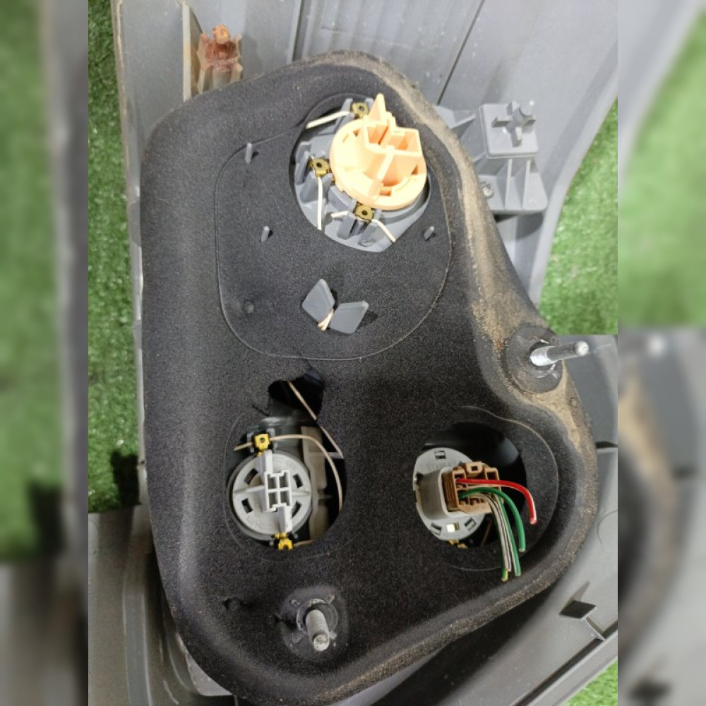 стоп-сигнал на Toyota Porte NNP11 1NZFE, арт. 103797