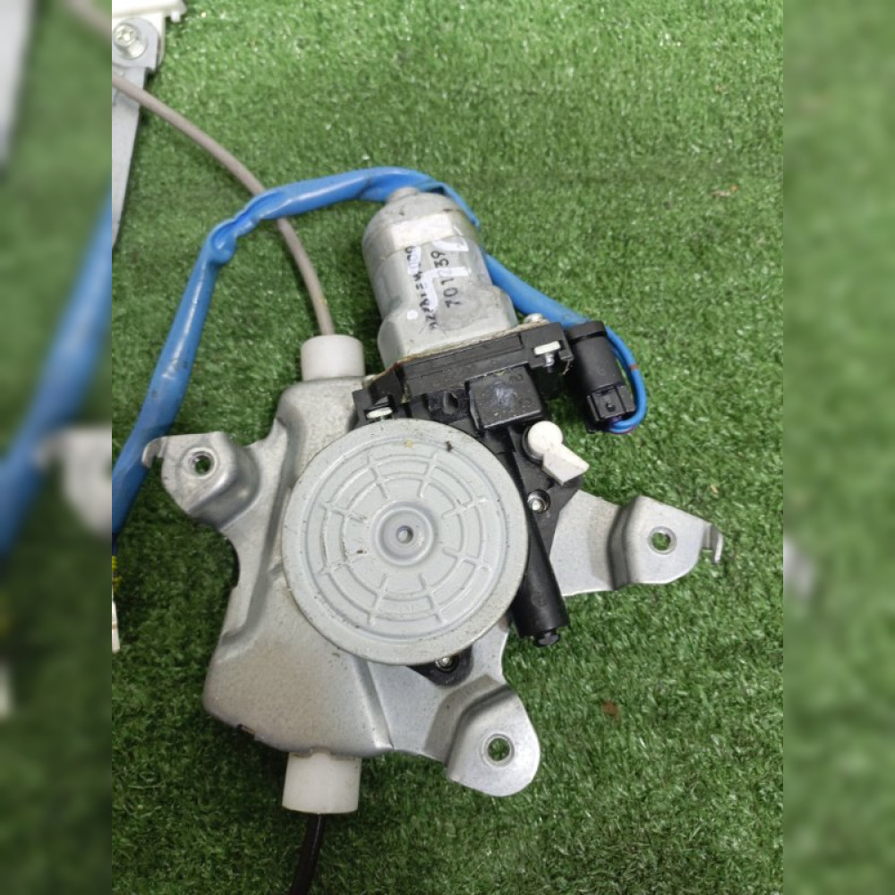 стеклоподъемник на Nissan Bluebird Sylphy KG11 MR20DE, арт. 104183