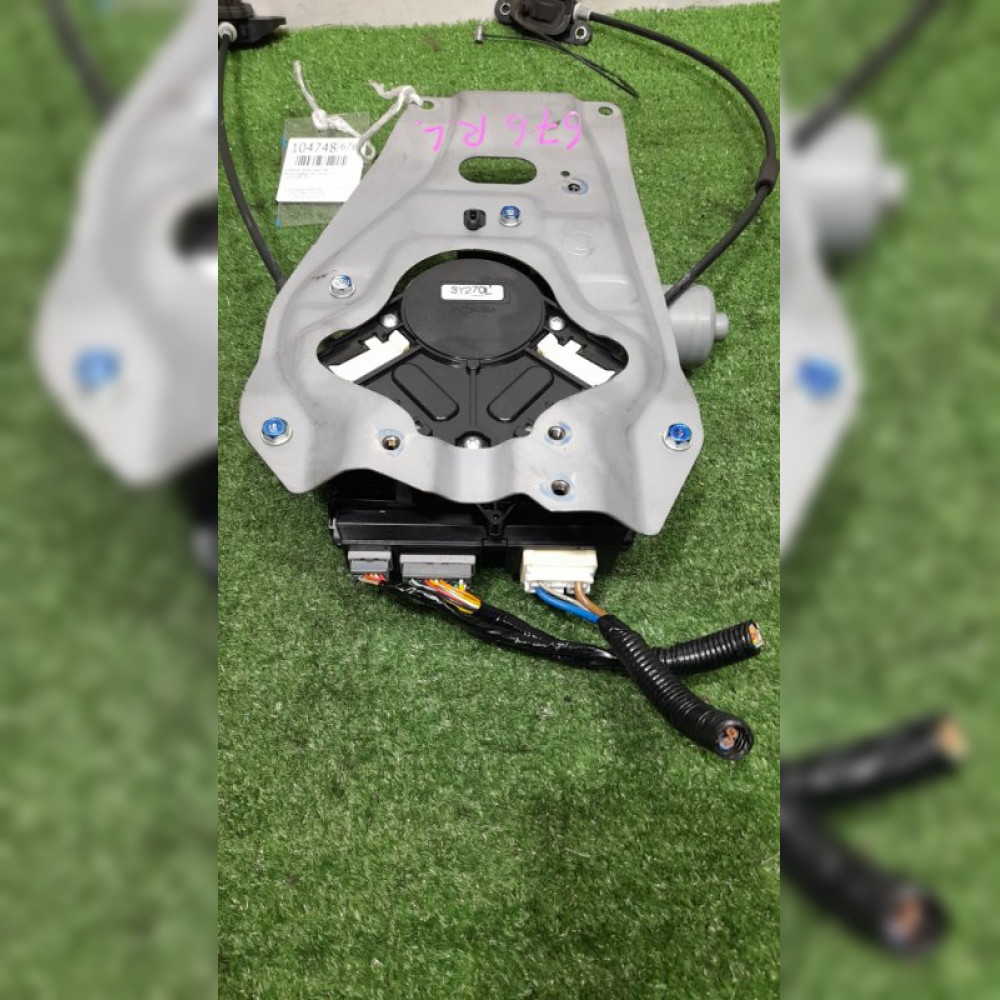 Доводчик Двери на Honda Stepwgn RK5 R20A, арт. 104748