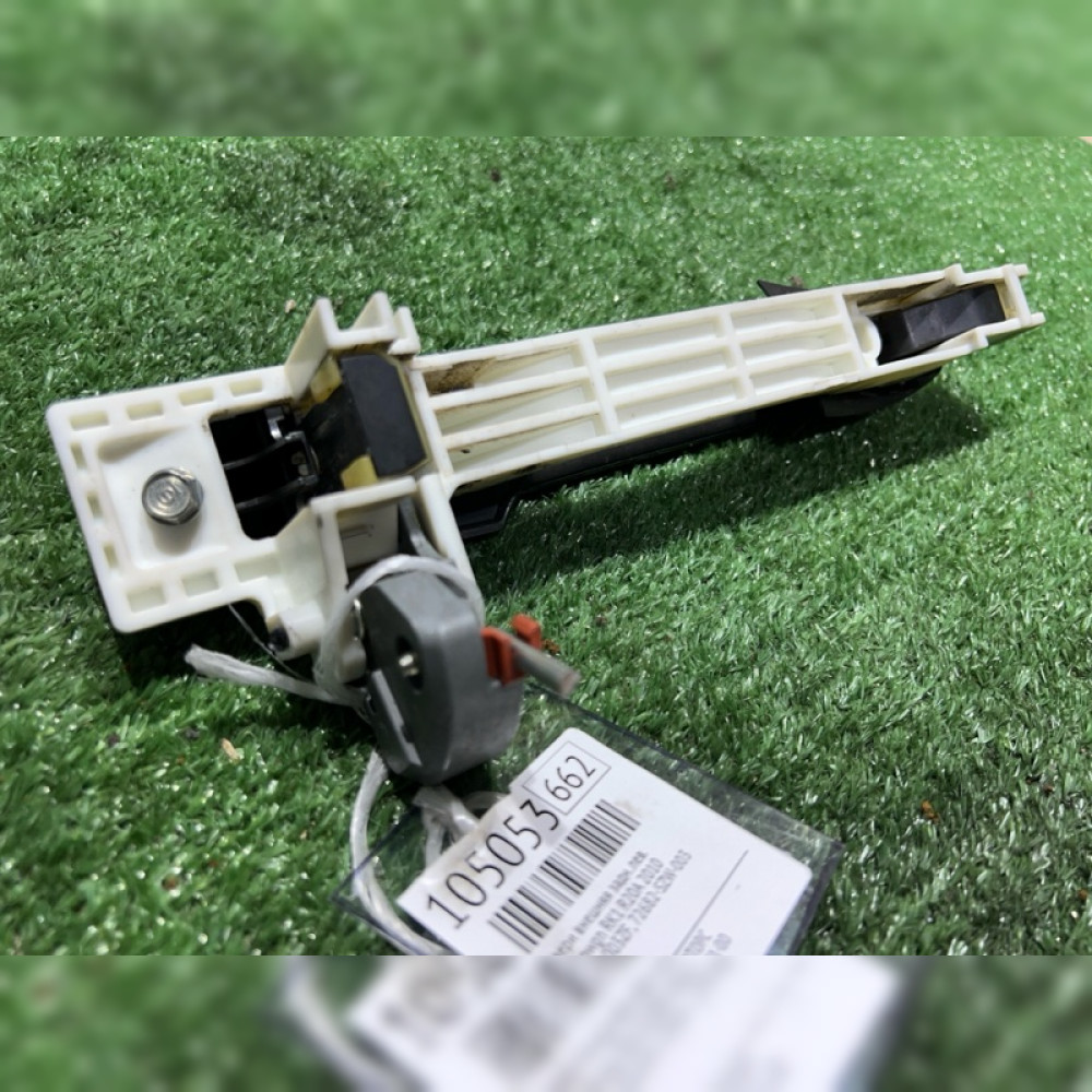 Ручка двери внешняя на Honda Stepwgn RK1 R20A, арт. 105053