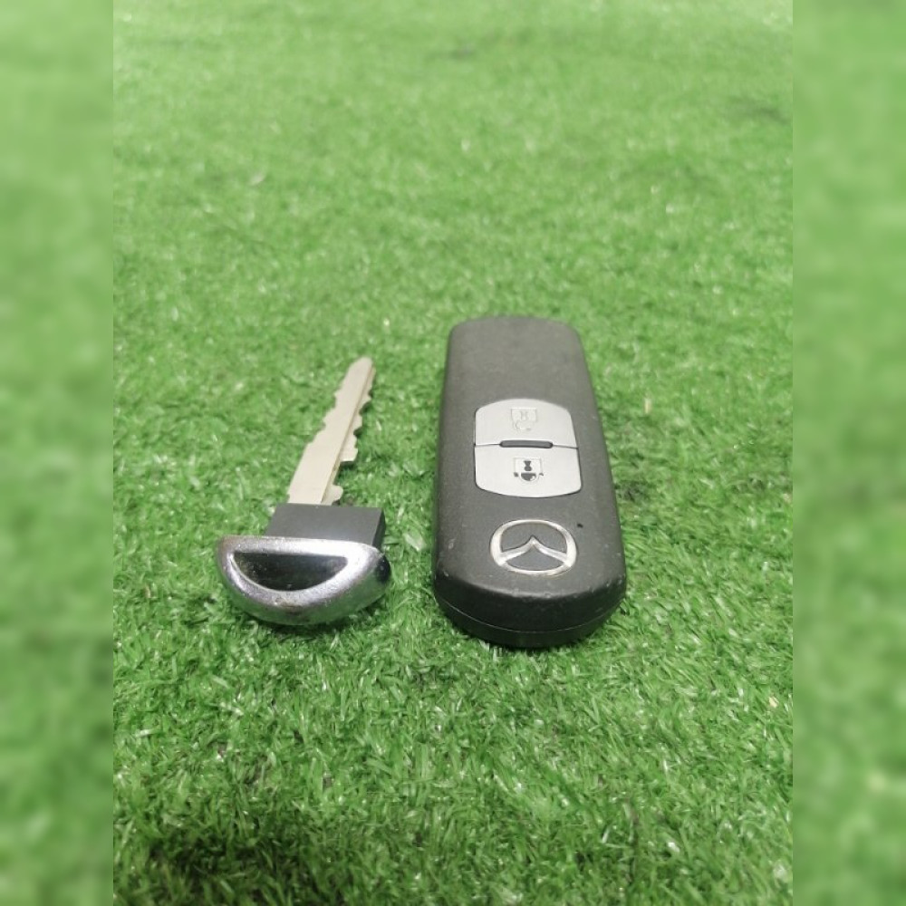 ключ зажигания на Mazda Verisa DC5W ZYVE, арт. 104483