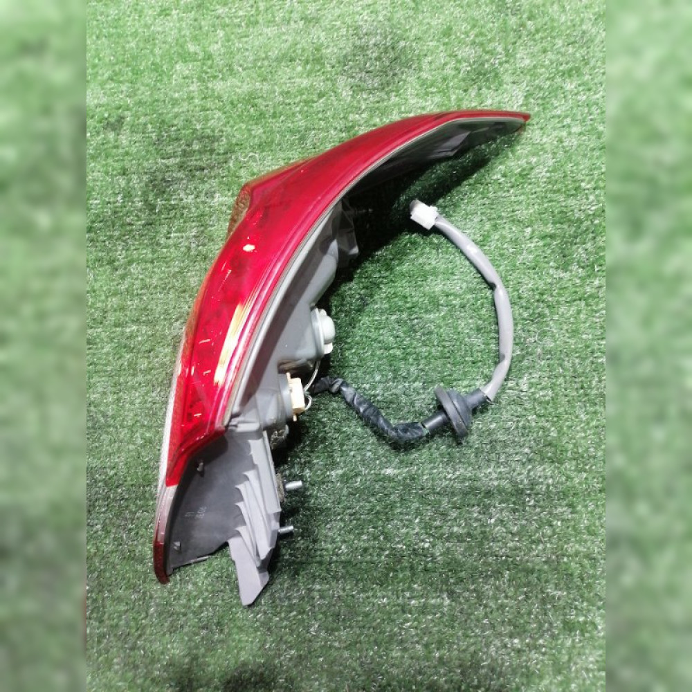 стоп-сигнал на Nissan Fuga Y51 VQ25HR, арт. 106063