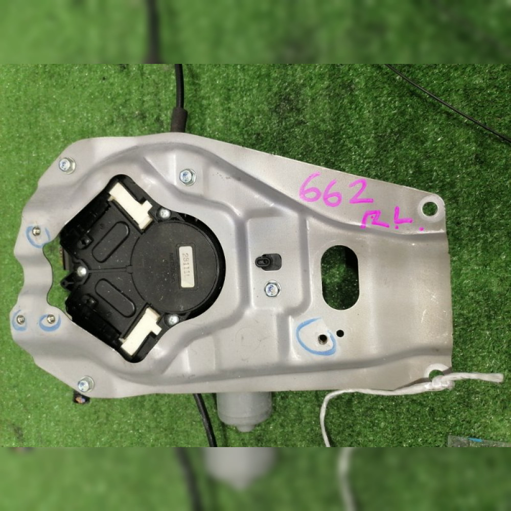 Доводчик Двери на Honda Stepwgn RK1 R20A, арт. 104787