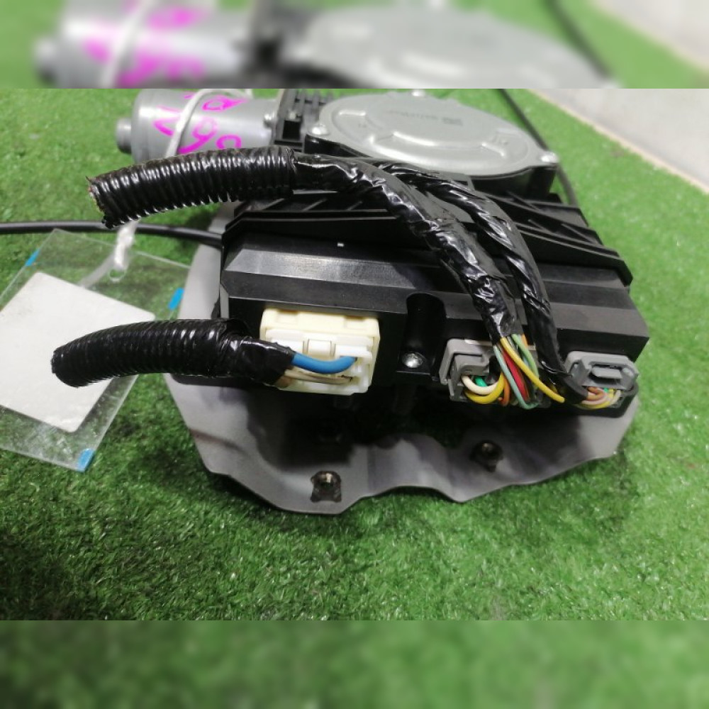 Доводчик Двери на Honda Stepwgn RK1 R20A, арт. 104787