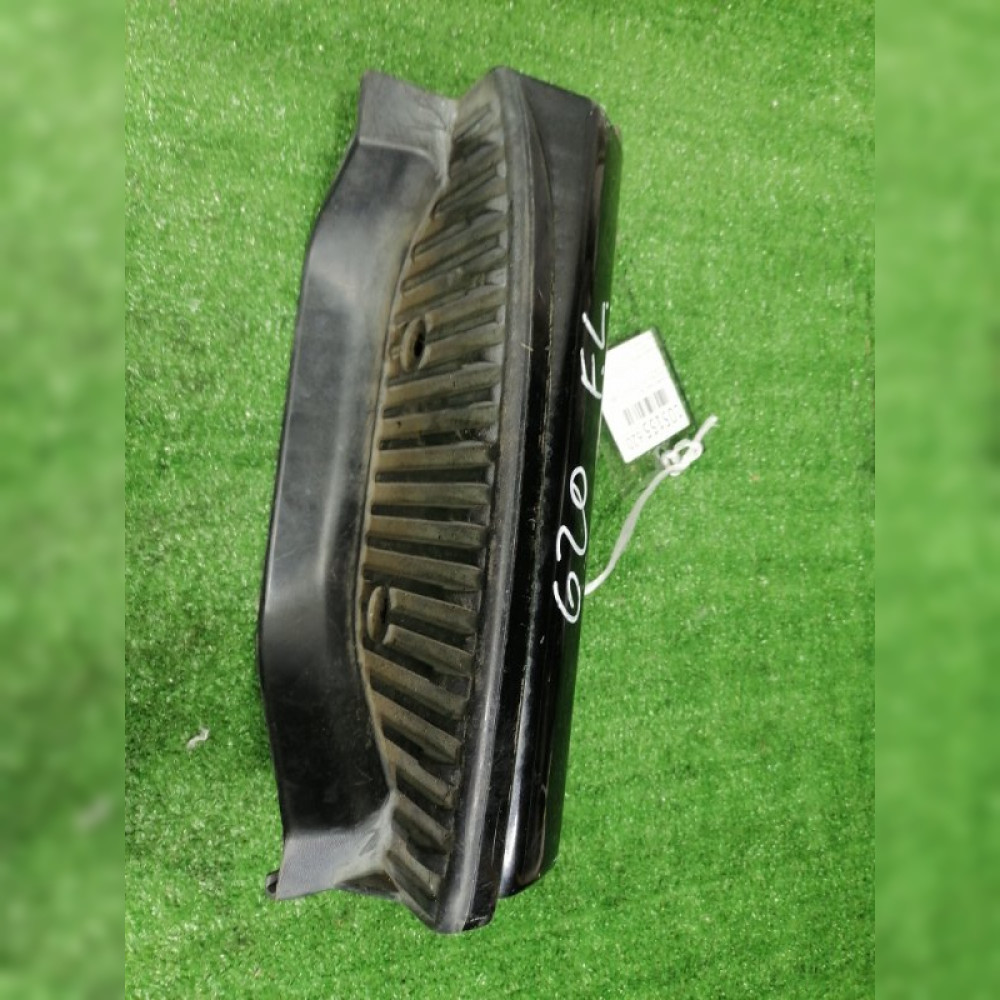 Подножка на Toyota Regius Ace KZH106 1KZTE, арт. 105155