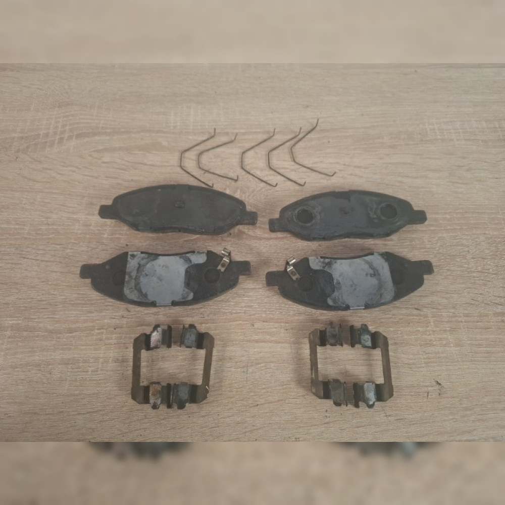 тормозные колодки на Nissan March BK12 CR14DE, арт. 103599