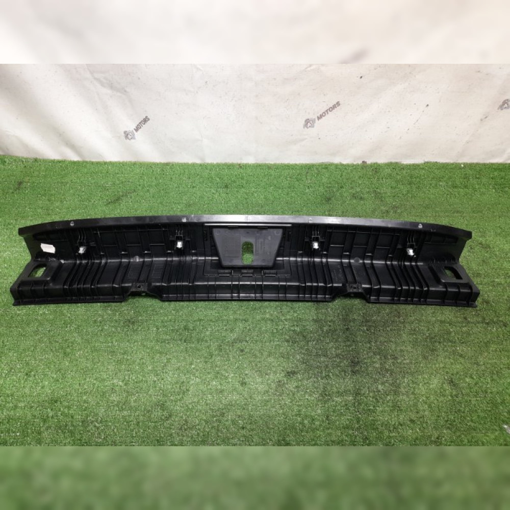 Накладка замка багажника на BMW X1 E84 N46B20, арт. 108473