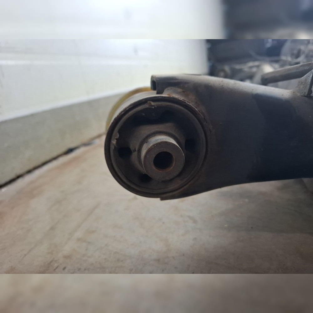 балка подвески на Nissan Note E12 HR12DE, арт. 109066