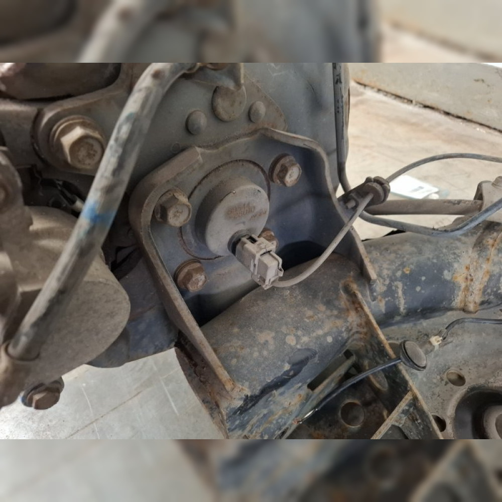 балка подвески на Toyota Vellfire ANH20 2AZFE, арт. 109040