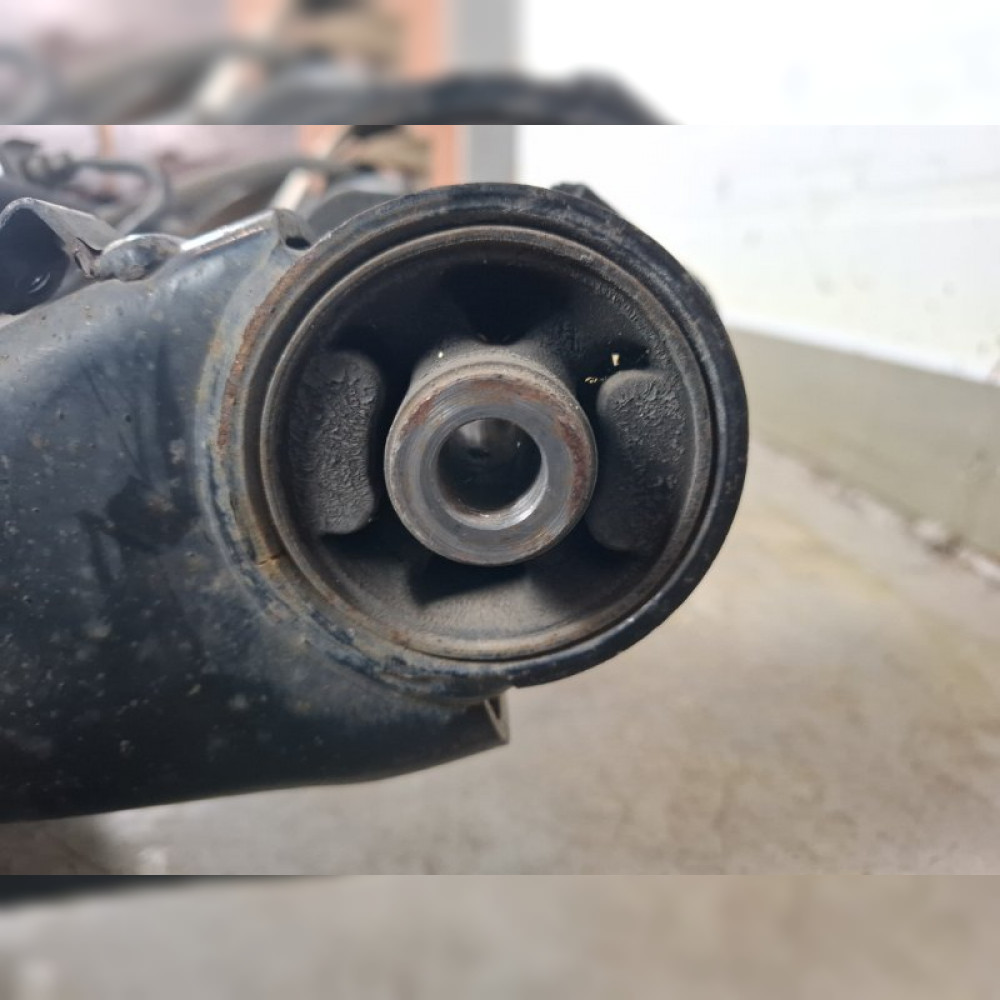 балка подвески на Toyota Vellfire ANH20 2AZFE, арт. 109040