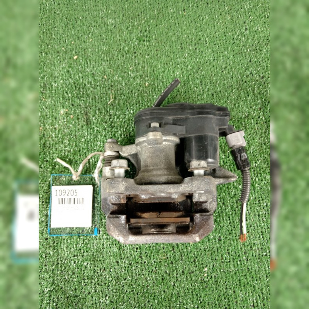 суппорт на Toyota Corolla ZRE212 2ZRFAE, арт. 109205