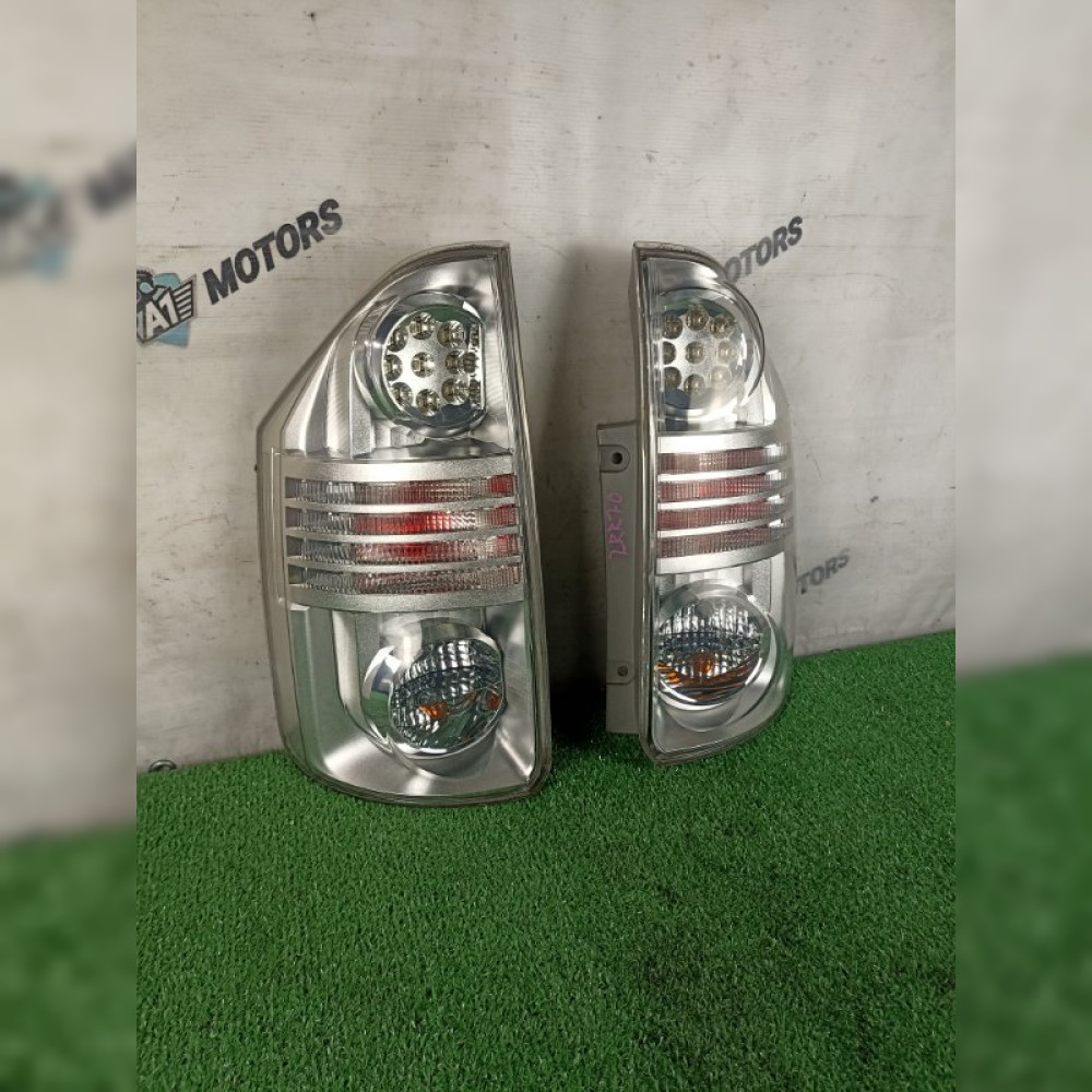 стоп-сигнал на Toyota Voxy ZRR70G 3ZRFE, арт. 110498
